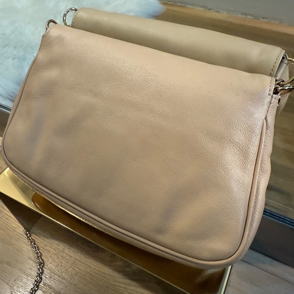 Fendi Beige Crossbody Bag with Gold Chain - Picture 7 of 17